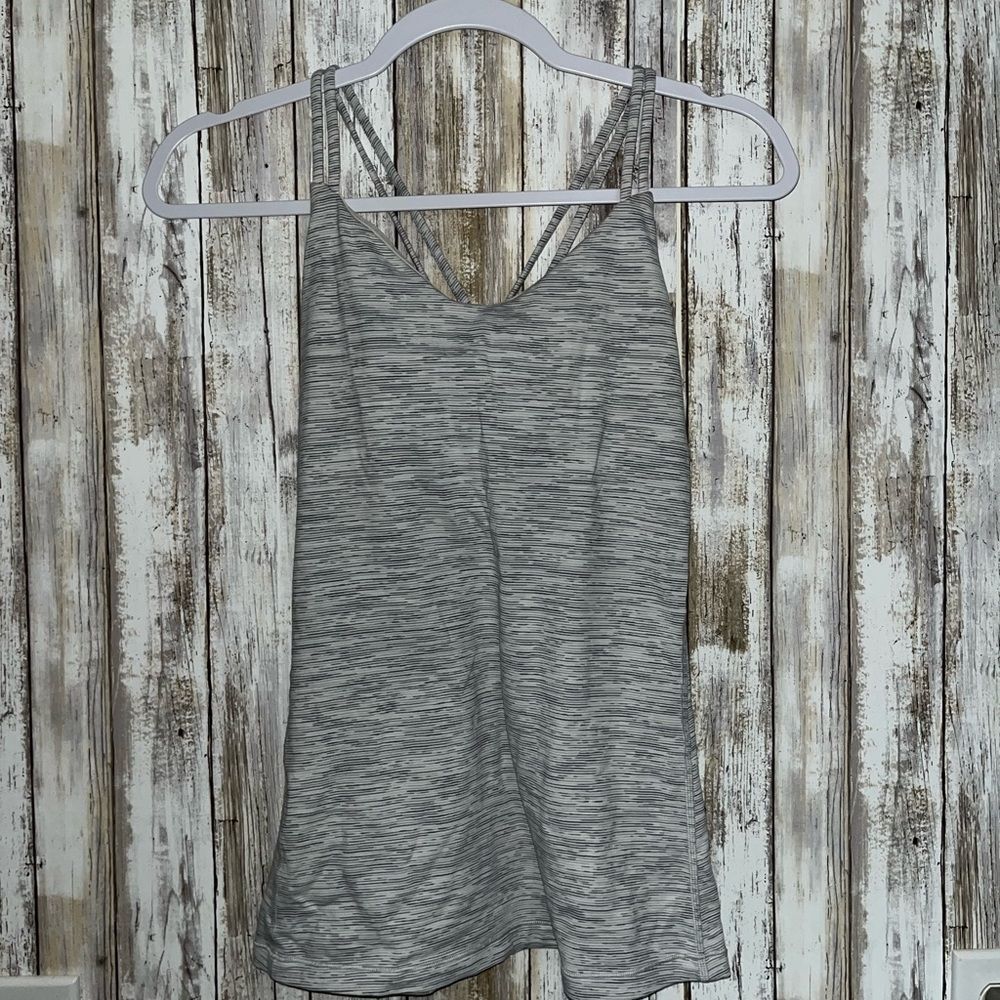 lululemon create your calm tank size 4